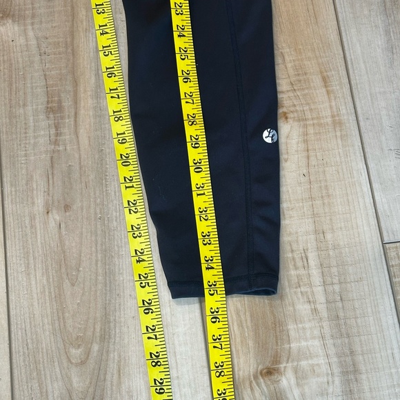 Love & Fit Full Length Black Stay Put Leggings Size Large - Picture 5 of 11